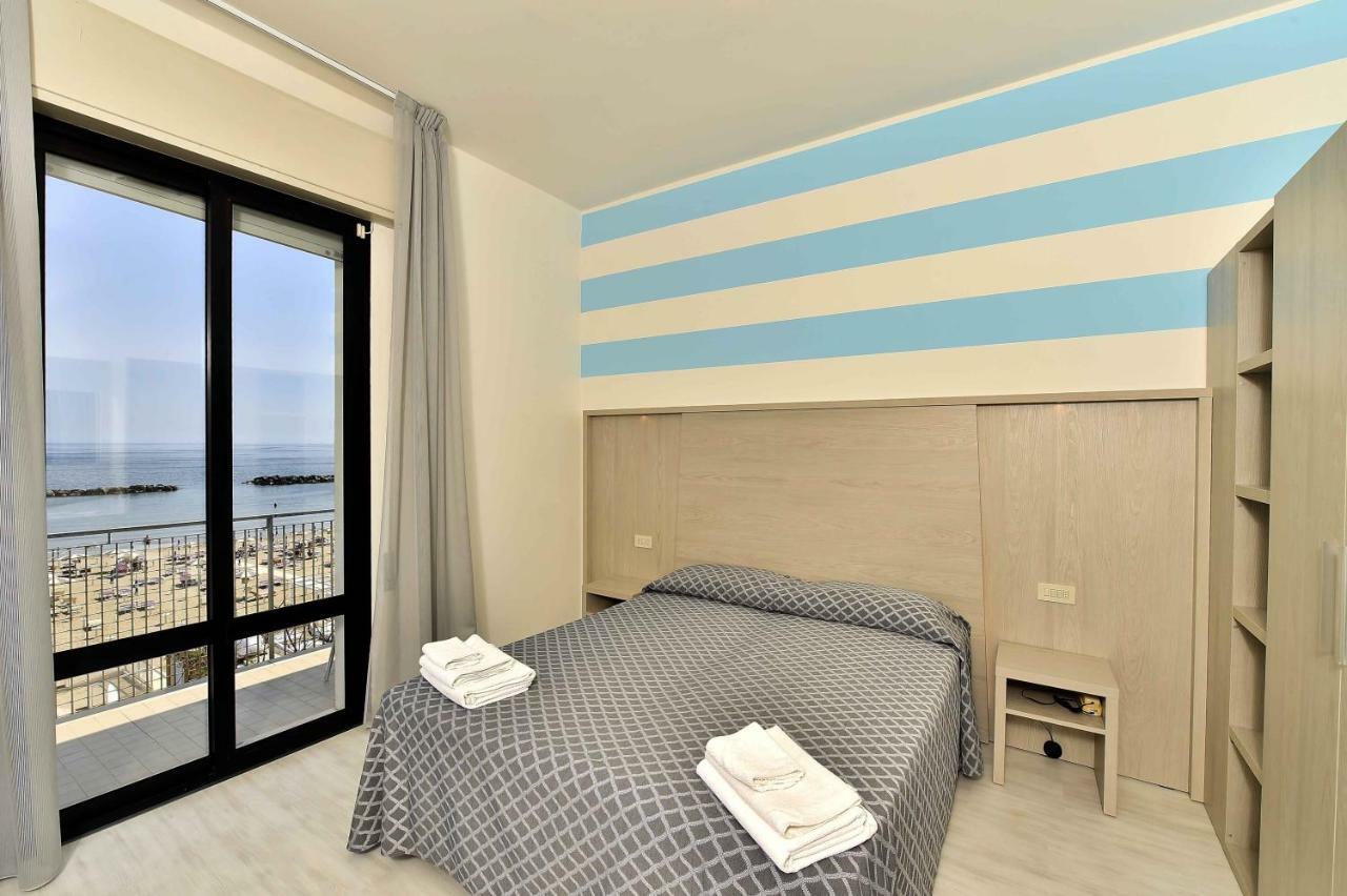 Hotel Admiral Bellaria-Igea Marina Exterior foto