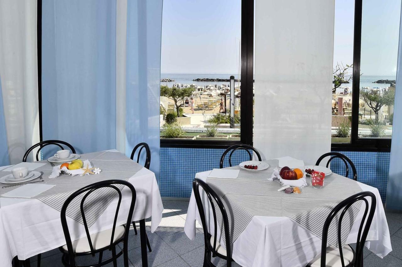 Hotel Admiral Bellaria-Igea Marina Exterior foto